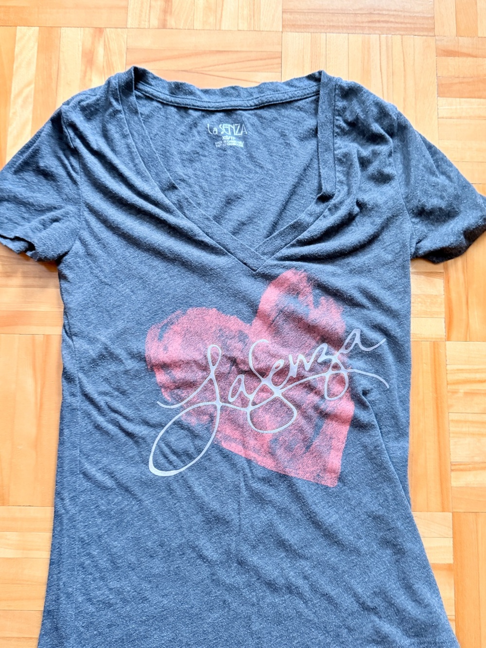 La SENZA Gray V-Neck Tee with Pink Heart Graphic